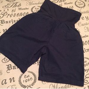 GAP maternity shorts roll up boyfriend